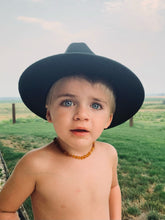 Load image into Gallery viewer, Kids Flat Brim Felt Hat
