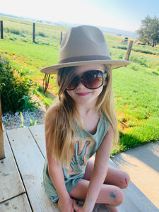 Girls Oversized Sunglasses - Fox + Fawn Designs