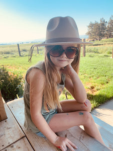 Girls Oversized Sunglasses - Fox + Fawn Designs